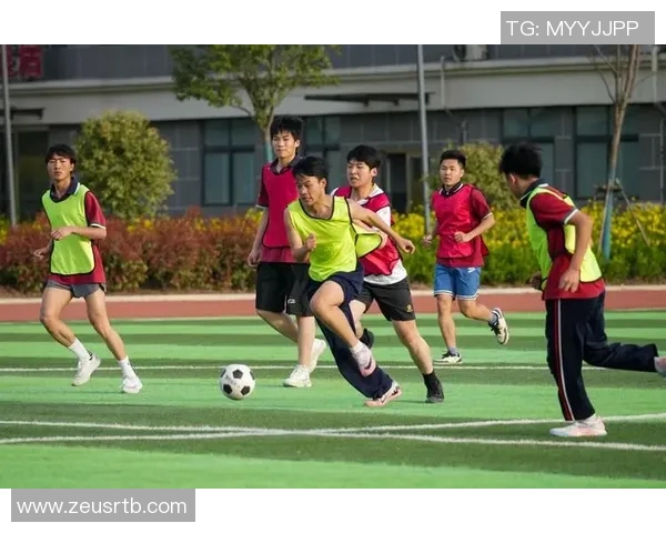 足球激情燃动绿茵赛场见证团队合作与荣耀时刻